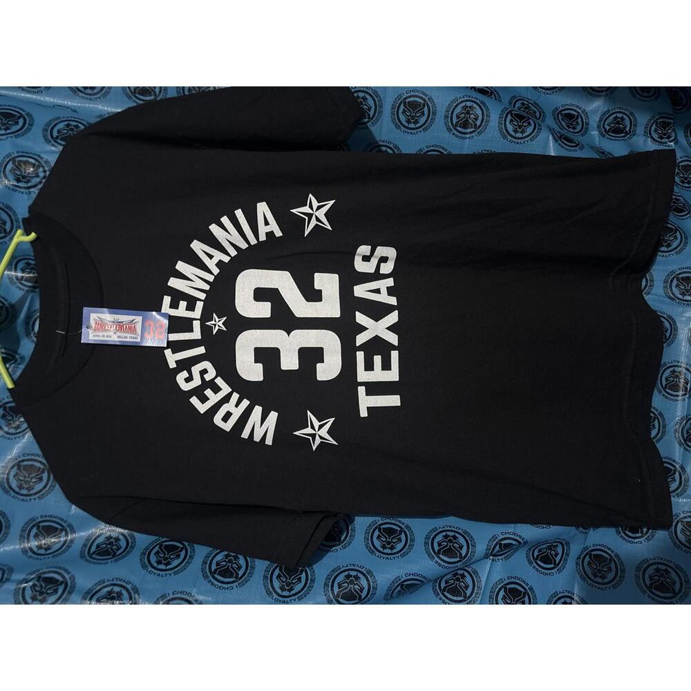 WRESTLEMANIA 32 TEXAS VINTAGE 2016  WWE WRESTLING T-SHIRT ADULT Medium NWT